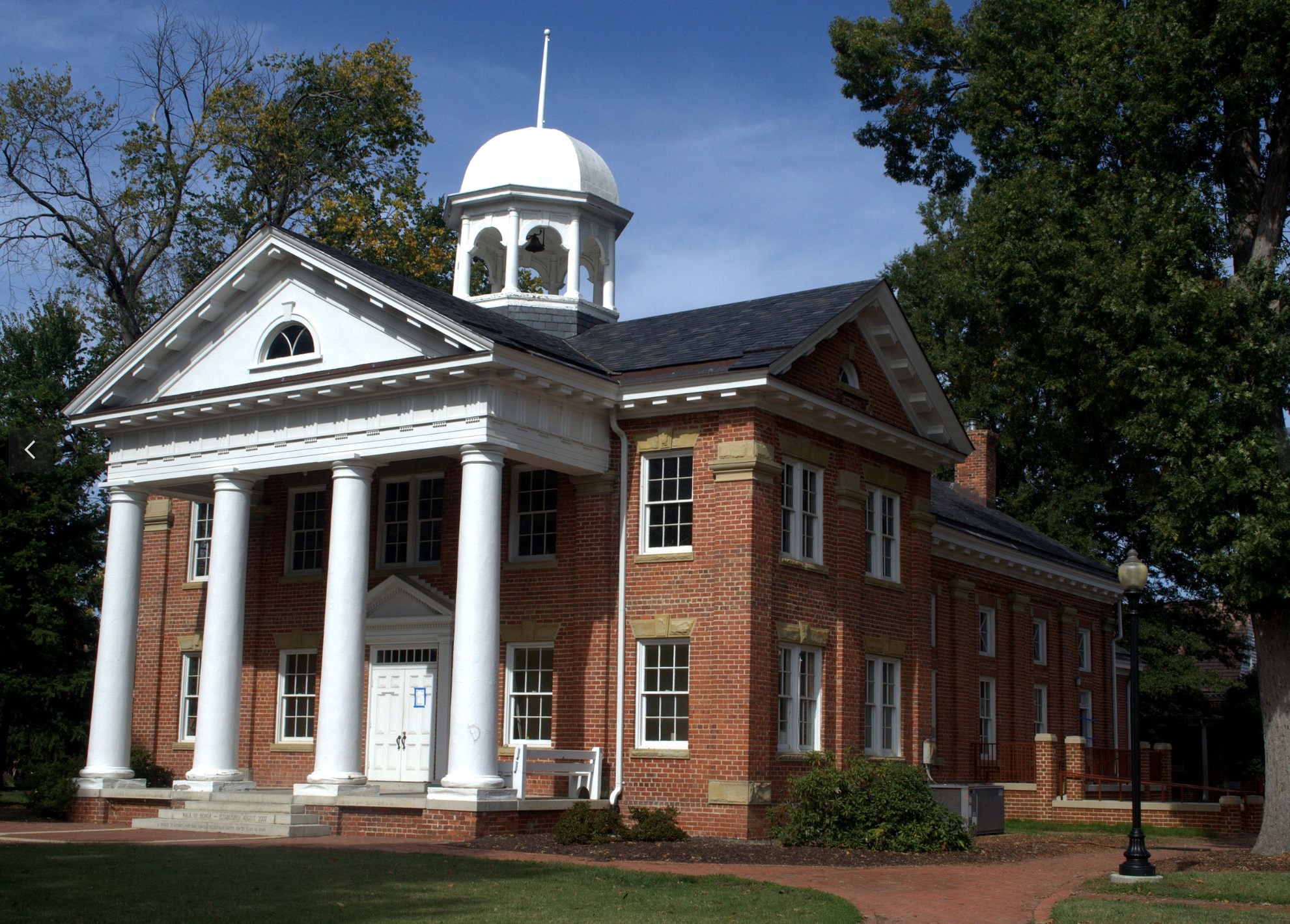 Chesterfield County Historic Courthouse